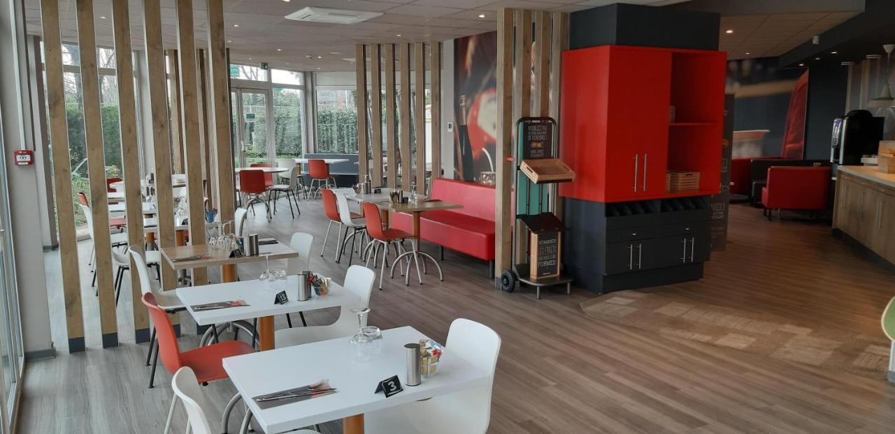 Ibis Arles